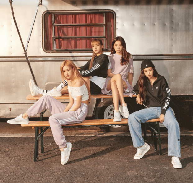 BLACKPINK đúng là người chơi hệ đại sứ: Thời trang, nước ngọt, quảng cáo 5G, nước xả vải, giờ làm cả đại sứ... biến đổi khí hậu! - Ảnh 12. BLACKPINK đúng là người chơi hệ đại sứ: Thời trang, nước ngọt, quảng cáo 5G, nước xả vải, giờ làm cả đại sứ... biến đổi khí hậu! - Ảnh 12.