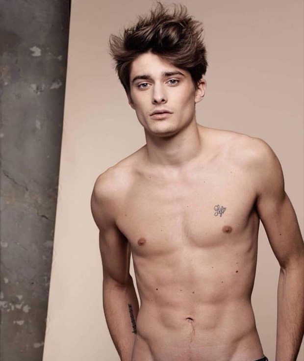 Trước khi hoá ác ma, ai ngờ Voldemort lại là soái ca cực phẩm: Mặt đẹp như 1 vị thần, body 6 múi cực ăn tiền - Ảnh 12.