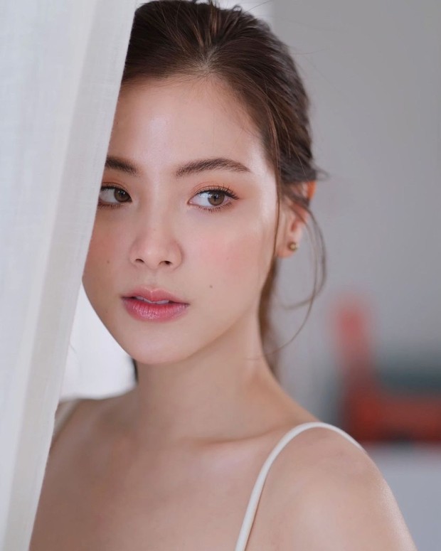 Vẫn biết nữ thần Baifern (Chiếc Lá Bay) đẹp, nhưng ai ngờ diễm lệ đến mức khiến netizen Việt “nghẹt thở” như bộ ảnh này - Ảnh 9.