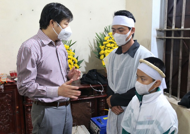 Đau thương bao trùm ngôi nhà của nữ cán bộ y tế tử vong trên đường đi trực chốt - Ảnh 3. Đau thương bao trùm ngôi nhà của nữ cán bộ y tế tử vong trên đường đi trực chốt - Ảnh 3.