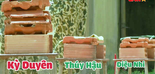 Kỳ Duyên tay không chặt ngói tại Sao Nhập Ngũ khiến netizen ngưỡng mộ: 7 Gấu đỉnh thế! - Ảnh 3. Kỳ Duyên tay không chặt ngói tại Sao Nhập Ngũ khiến netizen ngưỡng mộ: 7 Gấu đỉnh thế! - Ảnh 3.
