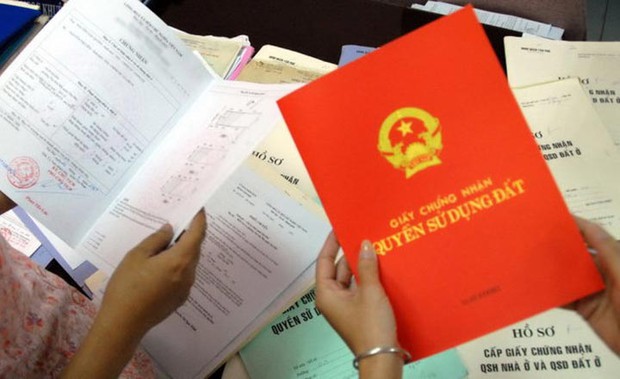 Bạn có chắc mình đã hiểu đúng về sổ đỏ và sổ hồng - hai loại giấy tờ liên quan đến đất đai, nhà cửa? - Ảnh 1. Bạn có chắc mình đã hiểu đúng về sổ đỏ và sổ hồng - hai loại giấy tờ liên quan đến đất đai, nhà cửa? - Ảnh 1.