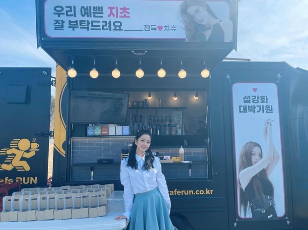Giữa lúc dính tin hẹn hò, Jennie (BLACKPINK) thể hiện tình cảm, còn nói lời yêu nhưng người đó lại không phải G-Dragon - Ảnh 6. Giữa lúc dính tin hẹn hò, Jennie (BLACKPINK) thể hiện tình cảm, còn nói lời yêu nhưng người đó lại không phải G-Dragon - Ảnh 6.
