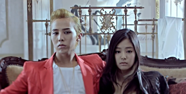 Đến lượt G-Dragon bị fan Jennie ném đá sau tin hẹn hò, Knet không hùa theo lại còn bênh: GD mà cần ké fame người khác à? - Ảnh 4. Đến lượt G-Dragon bị fan Jennie ném đá sau tin hẹn hò, Knet không hùa theo lại còn bênh: GD mà cần ké fame người khác à? - Ảnh 4.