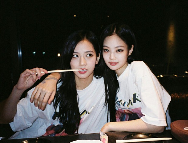 Không phải GD, đây mới là nhân vật hoà hợp visual với Jennie nhất: Combo xinh đẹp x2, choáng khi kéo đến ảnh kết hợp - Ảnh 3. Không phải GD, đây mới là nhân vật hoà hợp visual với Jennie nhất: Combo xinh đẹp x2, choáng khi kéo đến ảnh kết hợp - Ảnh 3.
