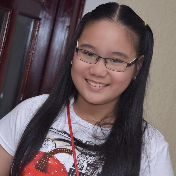 Con gái của Á hậu Trịnh Kim Chi: Hồi nhỏ mũm mĩm, lớn lên lột xác thành hot girl xinh đẹp nhưng nể nhất là thành tích học tập - Ảnh 3.