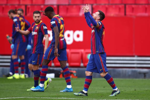 Messi tỏa sáng rực rỡ, Barcelona tạm chiếm giữ vị trí của đại kình địch Real - Ảnh 6.
