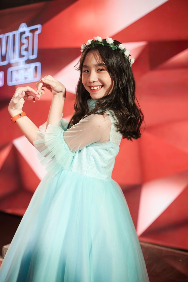 Giọng Hát Việt Nhí: Team BigDaddy - Emily hết đi đu đưa đi rồi mượn rượu tỏ tình bằng phiên bản nhí - Ảnh 7.