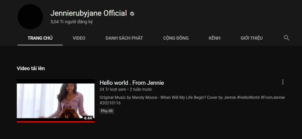 Vlogger Jennie mới debut đôi tuần đã đạt 5 triệu lượt sub chỉ với 1 clip hát hò vui vui, bằng Lisa lập 3 năm với 9 video! - Ảnh 7.