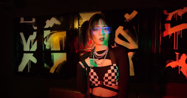 Netizen phẫn nộ về nội dung phản cảm của bản rap Gái Việt Đi Vào Bar, chính chủ đáp trả: Bạn hiểu gì về con người mình? - Ảnh 2.