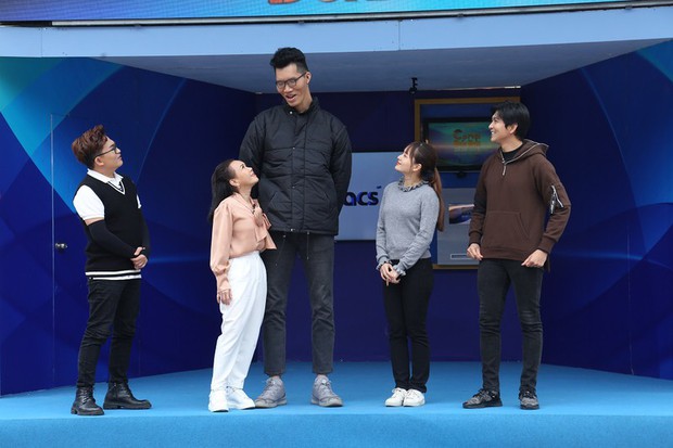 Người khổng lồ 2m20 Ngọc Tú cùng Lan Phương, Tim mang về hơn 100 triệu đồng cho người nghèo - Ảnh 3.