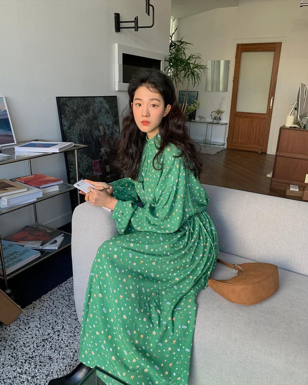 Diện váy theo những công thức chuẩn Hàn này là suốt mấy ngày Tết bạn sẽ đều có outfit đẹp để du Xuân - Ảnh 1.