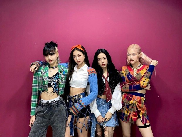 Để fan đoán tới đoán lui, cuối cùng Minzy xác nhận bản hit mùa hè của BLACKPINK được xào lại từ bài demo mà 2NE1 bỏ rơi - Ảnh 1.