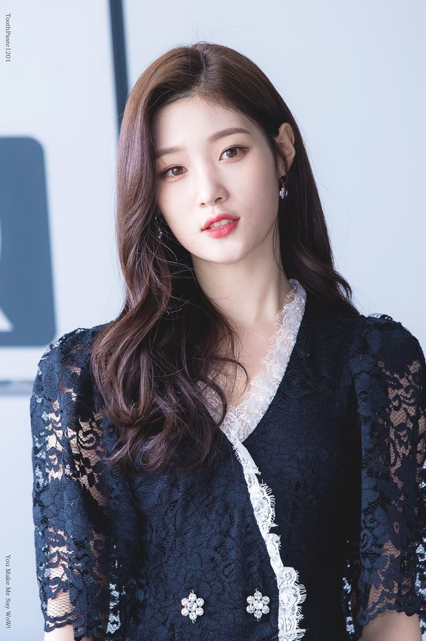 Ngang trái như idol nữ sinh năm 1997: Thành viên BLACKPINK và TWICE sự nghiệp thăng hoa, mỹ nhân I.O.I gặp cảnh sớm nở chóng tàn - Ảnh 30. Ngang trái như idol nữ sinh năm 1997: Thành viên BLACKPINK và TWICE sự nghiệp thăng hoa, mỹ nhân I.O.I gặp cảnh sớm nở chóng tàn - Ảnh 30.