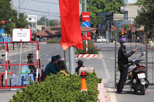 Bé gái 8 tháng tuổi ở Bình Dương dương tính với SARS-CoV-2 - Ảnh 1. Bé gái 8 tháng tuổi ở Bình Dương dương tính với SARS-CoV-2 - Ảnh 1.