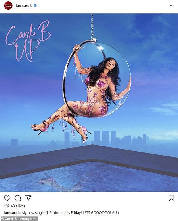 Tranh cãi nảy lửa Cardi B dán độc sticker che vùng nhạy cảm, lộ 98% body phồn thực trên Instagram - Ảnh 4.