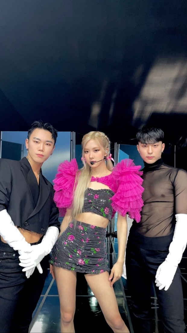 BLACKPINK lần đầu diễn Sour Candy: cả outfit lẫn vũ đạo đều quá ấn tượng, không có Lady Gaga nhưng đã có Lisa dance solo là quá đủ! - Ảnh 8.