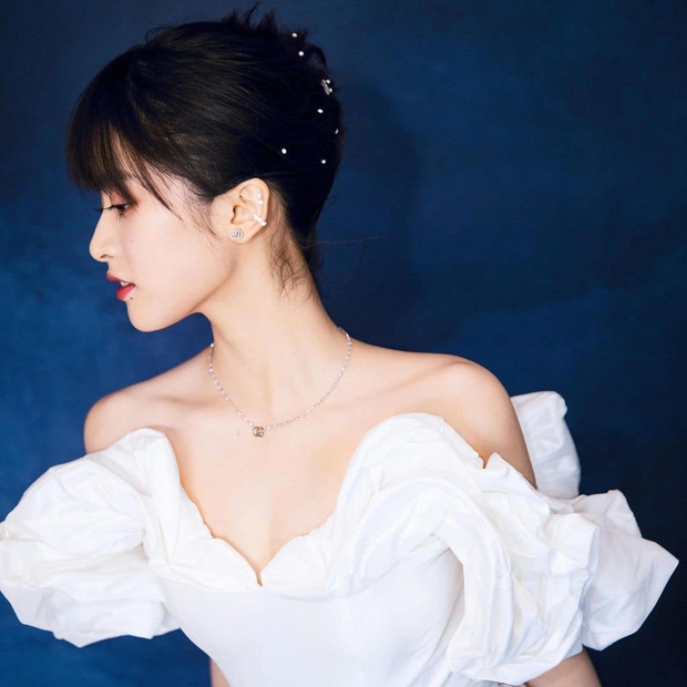 11 kiểu tóc của các mỹ nhân Hoa ngữ xinh và sang hết sức để bạn quẩy cho Tết này - Ảnh 9.
