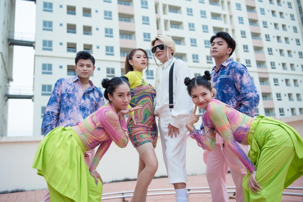 Sau thành công tập cuối, Ngọc Thanh Tâm quẩy bung nóc ở MV nhạc phim Tâm Sắc Tấm, rủ cả Ricky Star bắn rap cho xôm  - Ảnh 2.