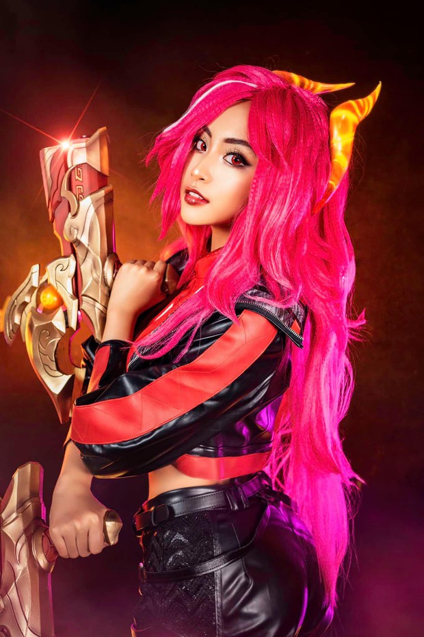 Ngắm full bộ ảnh cosplay của Minh Nghi, sexy thế này bảo sao người mìn cứ say như điếu đổ! - Ảnh 3.