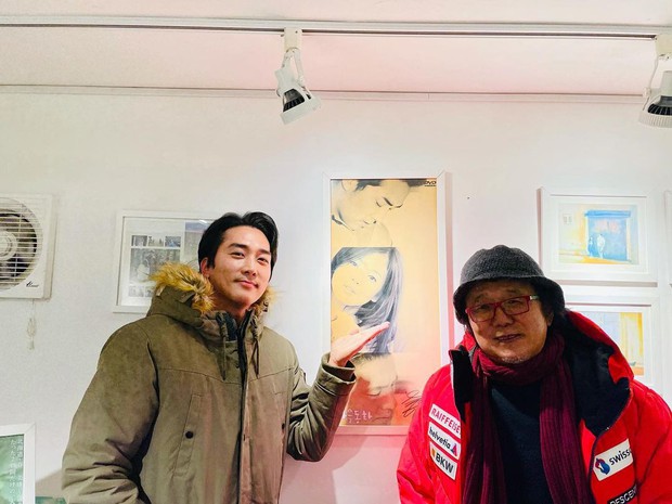 Mật báo Kbiz: Song Hye Kyo hẹn hò Song Seung Hun, Jungkook - Mark cùng yêu mỹ nhân TWICE, nhưng tất cả chưa choáng bằng Park Bom - Ảnh 6.