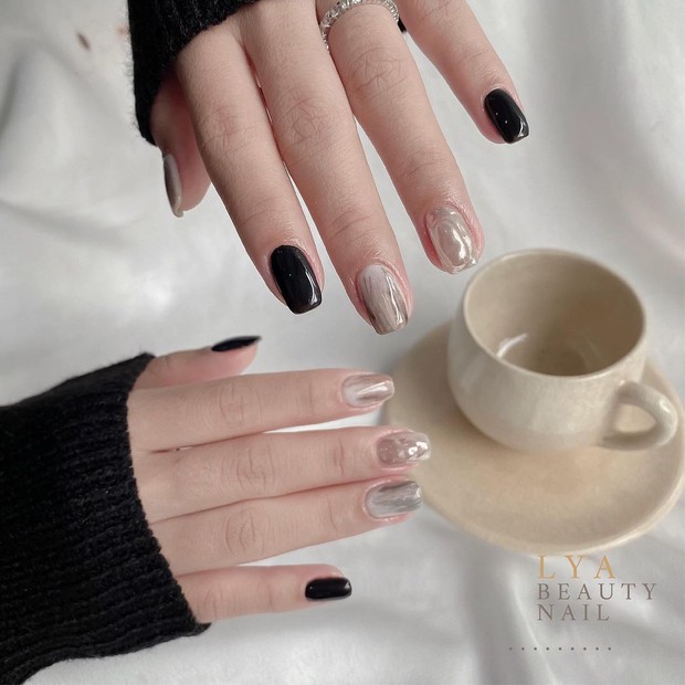 Tổng hợp mẫu nail Tết hot nhất ở các tiệm lúc này: Các nàng book lịch nhanh còn kịp - Ảnh 17. Tổng hợp mẫu nail Tết hot nhất ở các tiệm lúc này: Các nàng book lịch nhanh còn kịp - Ảnh 17.