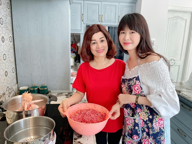 Vợ chồng Đăng Khôi - Thuỷ Anh trang hoàng căn biệt thự 2 triệu đô sẵn sàng đón Tết - Ảnh 9.