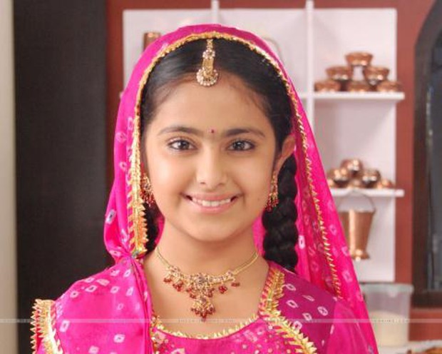 Sao nhí mít ướt trong Cô Dâu 8 Tuổi ngày ấy - bây giờ: Đỗ Đại học danh giá, ngoại hình lột xác không tin được - Ảnh 2.