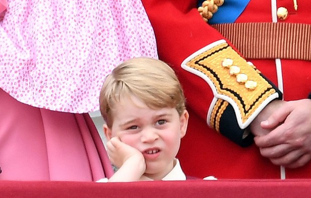 Đức Vua tương lai của Hoàng gia Anh: Những khoảnh khắc thần thái ngất trời của Hoàng tử bé George, mới 7 tuổi nhưng đã ra dáng anh cả - Ảnh 20.