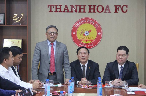 CLB Thanh Hóa loay hoay tìm người trả 6 tỷ đồng tiền đền bù cho 2 vụ kiện - Ảnh 1. CLB Thanh Hóa loay hoay tìm người trả 6 tỷ đồng tiền đền bù cho 2 vụ kiện - Ảnh 1.
