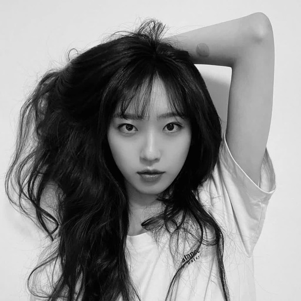 Han Ji Hyun - Tiểu thư xấc láo của Penthouse 2: Đỗ một lần 6 trường đại học, cầm kì thi họa chuyện gì cũng cân tất! - Ảnh 5.