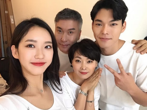 Han Ji Hyun - Tiểu thư xấc láo của Penthouse 2: Đỗ một lần 6 trường đại học, cầm kì thi họa chuyện gì cũng cân tất! - Ảnh 15.