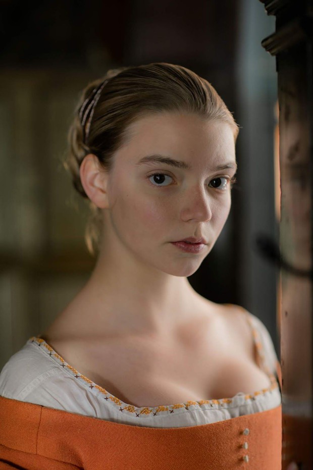 Anya Taylor-Joy là ai mà rung chuyển cả Hollywood vì quá đẹp? Visual như báu vật, vòng 1 bức thở, choáng nhất ảnh chụp vội - Ảnh 16.