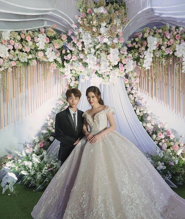 Giới con nhà giàu Việt Nam: Điểm chung hơn người của những cặp anh chị em máu mặt  - Ảnh 15.