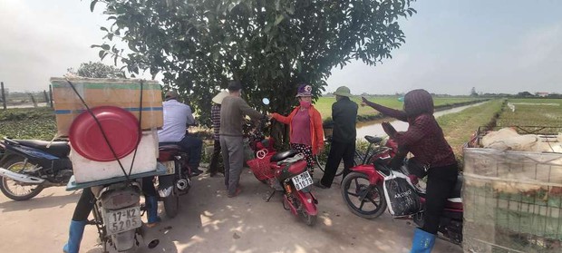 Điều tra việc 2 thanh niên xuất ngũ tử vong dưới mương ở Thái Bình - Ảnh 1.