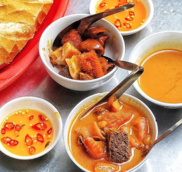 Ăn thử phá lấu đóng gói mới ra, fan cuồng món này phải thốt lên ba đời chưa ăn loại nào dị thế! - Ảnh 5. Ăn thử phá lấu đóng gói mới ra, fan cuồng món này phải thốt lên ba đời chưa ăn loại nào dị thế! - Ảnh 5.