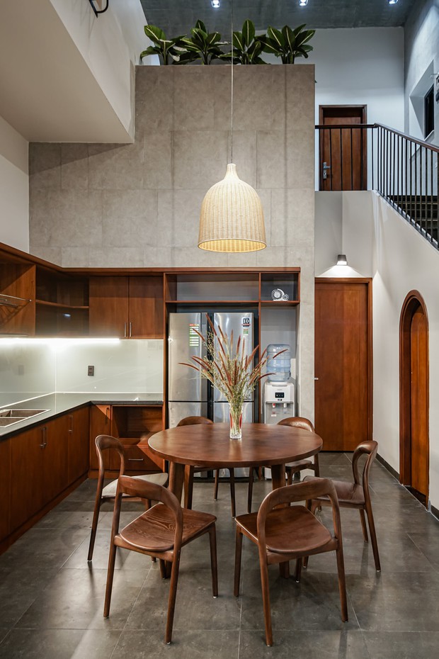 Con gái lập nghiệp tại Sài Gòn, chi 1,5 tỷ xây ngôi nhà phong cách Nam Bộ ở quê để bố mẹ an hưởng tuổi già - Ảnh 4.