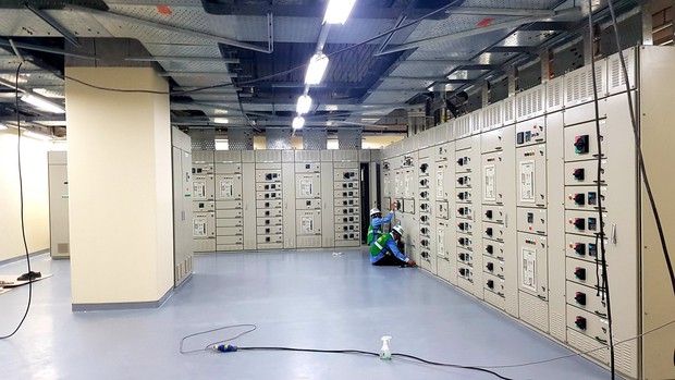 Hé lộ kiến trúc ấn tượng bên trong nhà ga ngầm Ba Son của tuyến Metro số 1 - Ảnh 2.