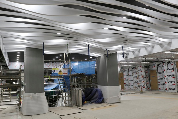 Hé lộ kiến trúc ấn tượng bên trong nhà ga ngầm Ba Son của tuyến Metro số 1 - Ảnh 3.