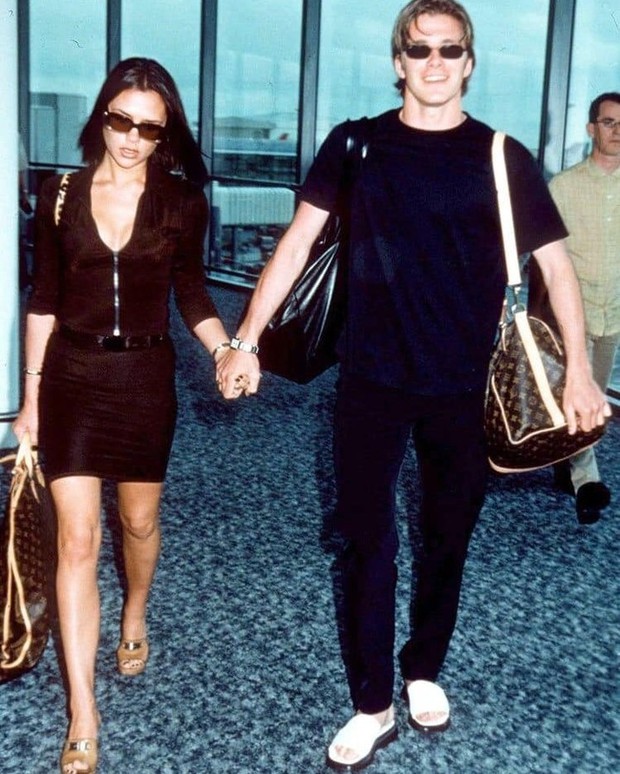 Mê mẩn bộ ảnh tay trong tay của vợ chồng David Beckham thời thập niên 90s, khớp lệnh từ visual, thần thái đến thời trang! - Ảnh 13.