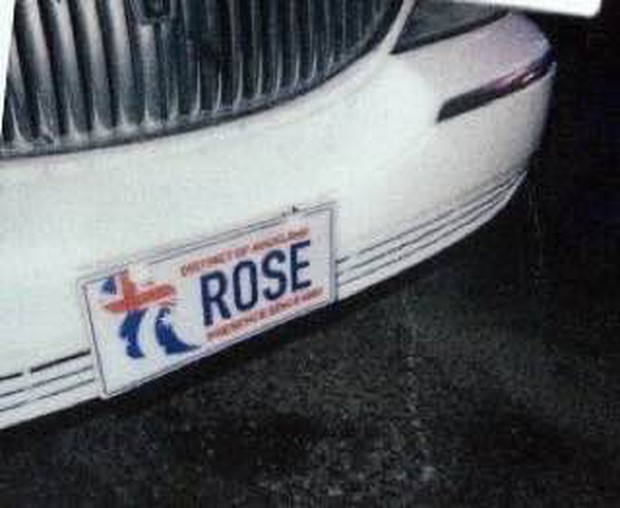 Chưa xem MV đã biết Rosé (BLACKPINK) sẽ đốt nguyên cái xe limousine đắt đỏ, lại thêm lần nữa Jennie spoil đỉnh luôn - Ảnh 2. Chưa xem MV đã biết Rosé (BLACKPINK) sẽ đốt nguyên cái xe limousine đắt đỏ, lại thêm lần nữa Jennie spoil đỉnh luôn - Ảnh 2.