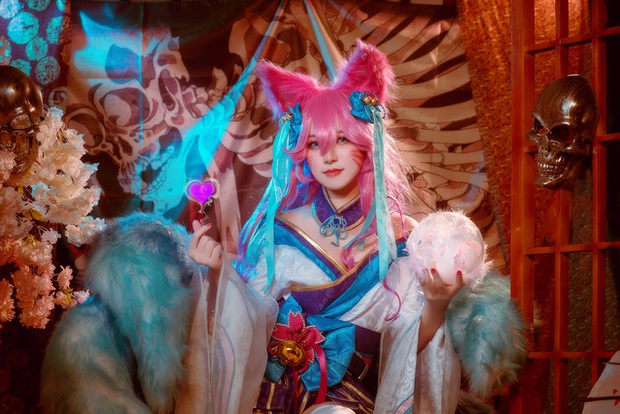 Ngất trên giàn quất với loạt ảnh cosplay Ahri Chiêu Hồn Thiên Hồ do mỹ nhân người Việt hóa thân - Ảnh 15.