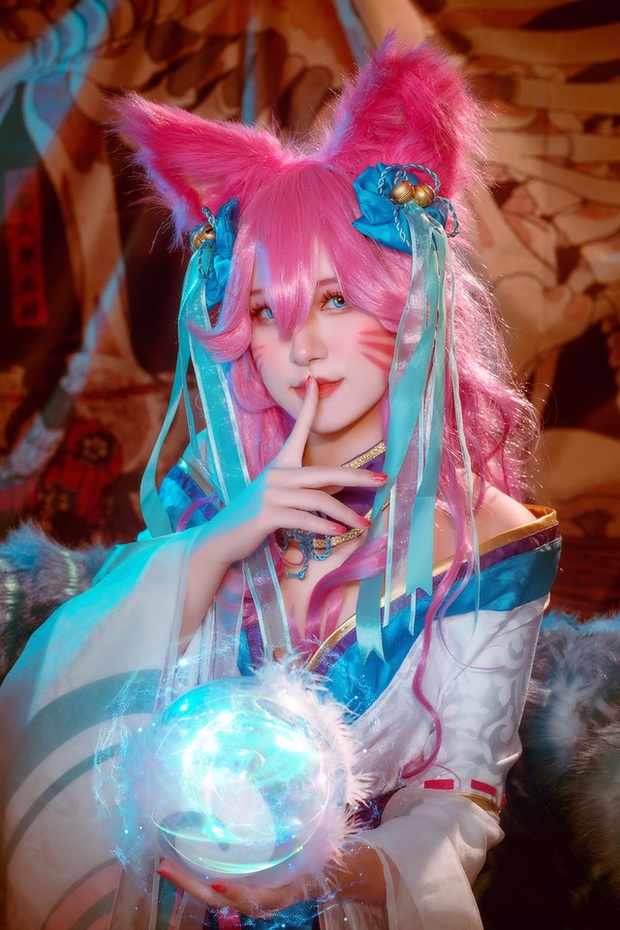 Ngất trên giàn quất với loạt ảnh cosplay Ahri Chiêu Hồn Thiên Hồ do mỹ nhân người Việt hóa thân - Ảnh 16.