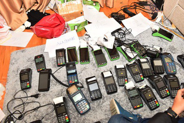 Triệt phá tập đoàn tội phạm ma túy, lừa đảo, chuyển trái phép ngoại tệ ra nước ngoài - Ảnh 1.