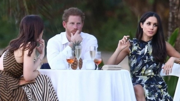 Báo Anh tung bằng chứng Meghan Markle đã nói dối trong việc tố cáo gia đình chồng giữ hộ chiếu đủ khiến cô phải câm nín - Ảnh 3. Báo Anh tung bằng chứng Meghan Markle đã nói dối trong việc tố cáo gia đình chồng giữ hộ chiếu đủ khiến cô phải câm nín - Ảnh 3.