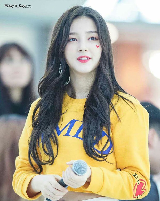 Dàn búp bê sống của Kpop: Jisoo so kè ác liệt với nữ thần lai Nancy, “thánh body” Gen Z và em út nhà JYP mắt to hiếm có - Ảnh 15. Dàn búp bê sống của Kpop: Jisoo so kè ác liệt với nữ thần lai Nancy, “thánh body” Gen Z và em út nhà JYP mắt to hiếm có - Ảnh 15.