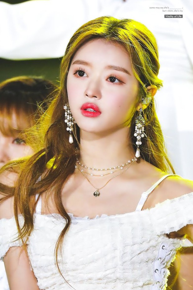 Dàn búp bê sống của Kpop: Jisoo so kè ác liệt với nữ thần lai Nancy, “thánh body” Gen Z và em út nhà JYP mắt to hiếm có - Ảnh 13. Dàn búp bê sống của Kpop: Jisoo so kè ác liệt với nữ thần lai Nancy, “thánh body” Gen Z và em út nhà JYP mắt to hiếm có - Ảnh 13.