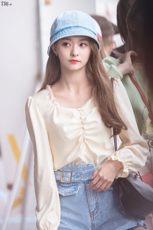 Dàn búp bê sống của Kpop: Jisoo so kè ác liệt với nữ thần lai Nancy, “thánh body” Gen Z và em út nhà JYP mắt to hiếm có - Ảnh 17. Dàn búp bê sống của Kpop: Jisoo so kè ác liệt với nữ thần lai Nancy, “thánh body” Gen Z và em út nhà JYP mắt to hiếm có - Ảnh 17.