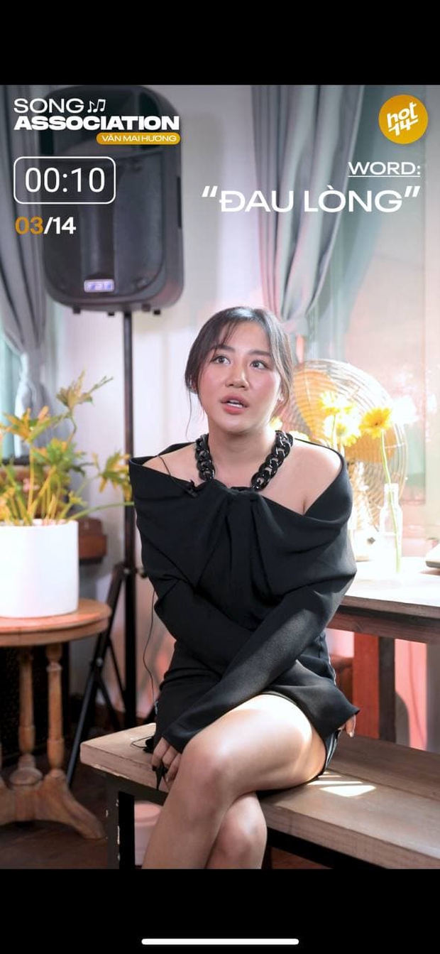 Ngang ngược như Văn Mai Hương: hát hit của mình thì khiến fan nổi hết cả da gà nhưng khi hát ca khúc người khác thì... ngang phè phè - Ảnh 5. Ngang ngược như Văn Mai Hương: hát hit của mình thì khiến fan nổi hết cả da gà nhưng khi hát ca khúc người khác thì... ngang phè phè - Ảnh 5.