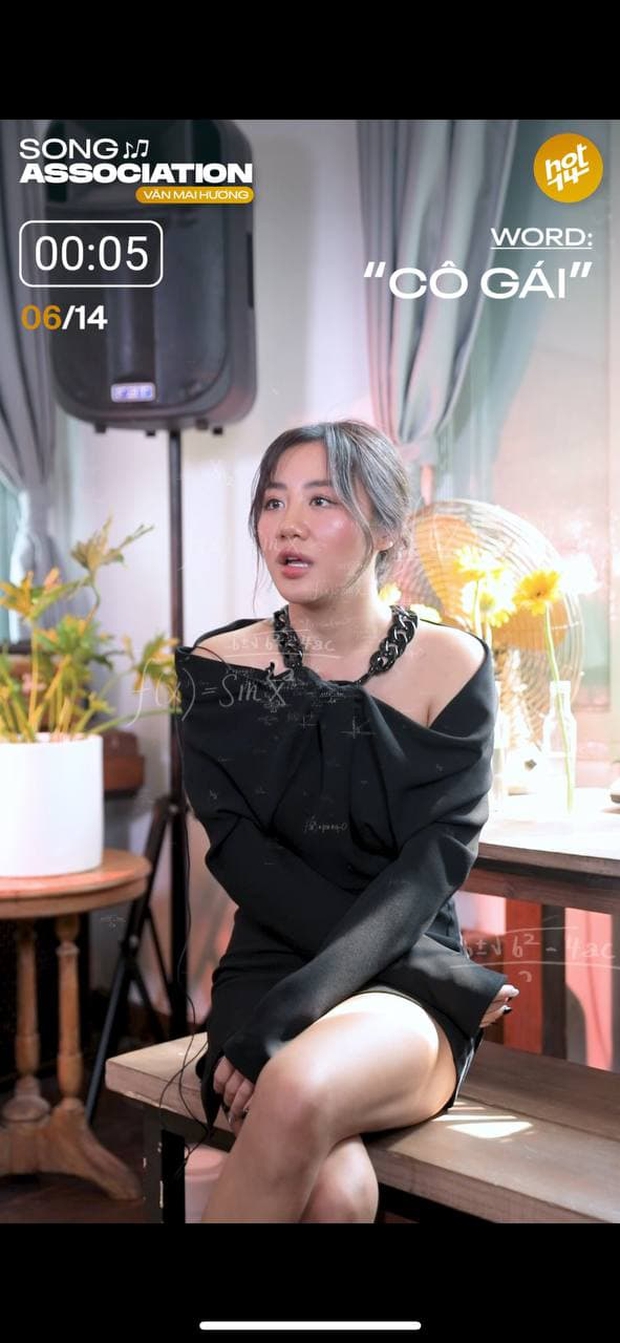 Ngang ngược như Văn Mai Hương: hát hit của mình thì khiến fan nổi hết cả da gà nhưng khi hát ca khúc người khác thì... ngang phè phè - Ảnh 9. Ngang ngược như Văn Mai Hương: hát hit của mình thì khiến fan nổi hết cả da gà nhưng khi hát ca khúc người khác thì... ngang phè phè - Ảnh 9.
